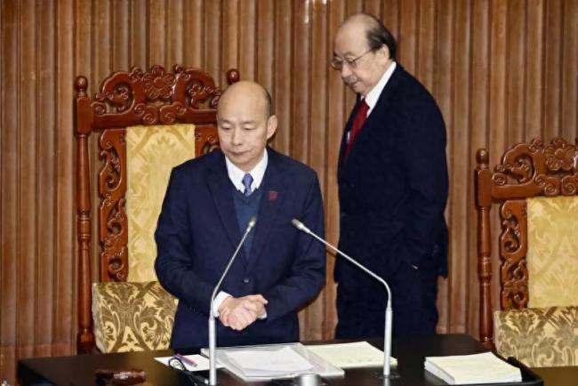 韩国瑜站台反罢免活动